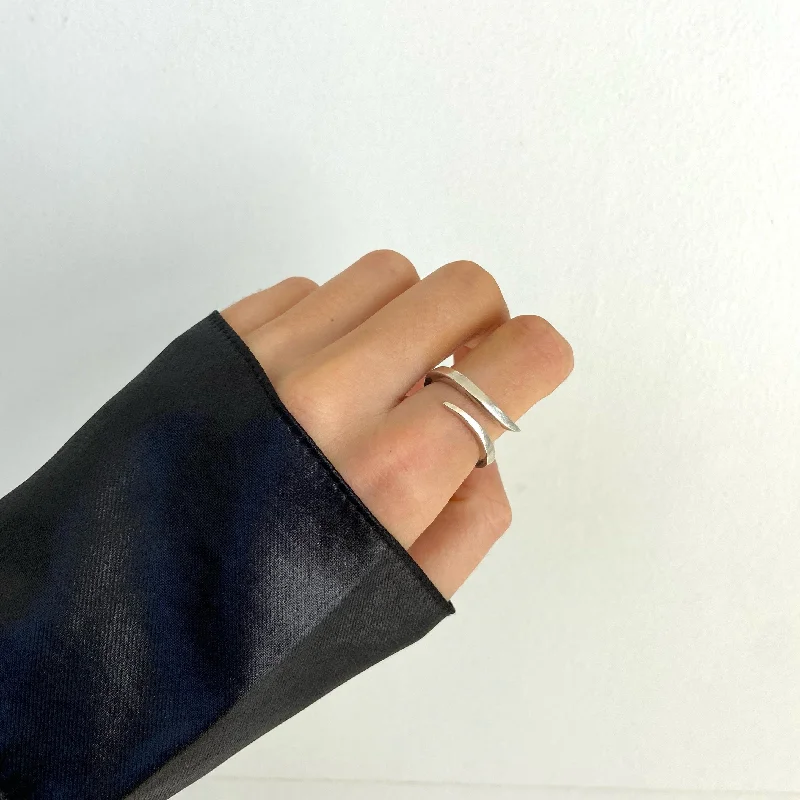Affordable Glamour – Premium Jewelry At Special Prices SIERRA SMALL WRAP RINGS