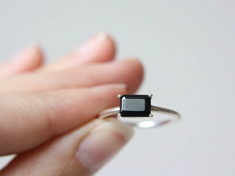 Jewelry Clearance Event – Stock Up Before It's Over Black Spinel Ring