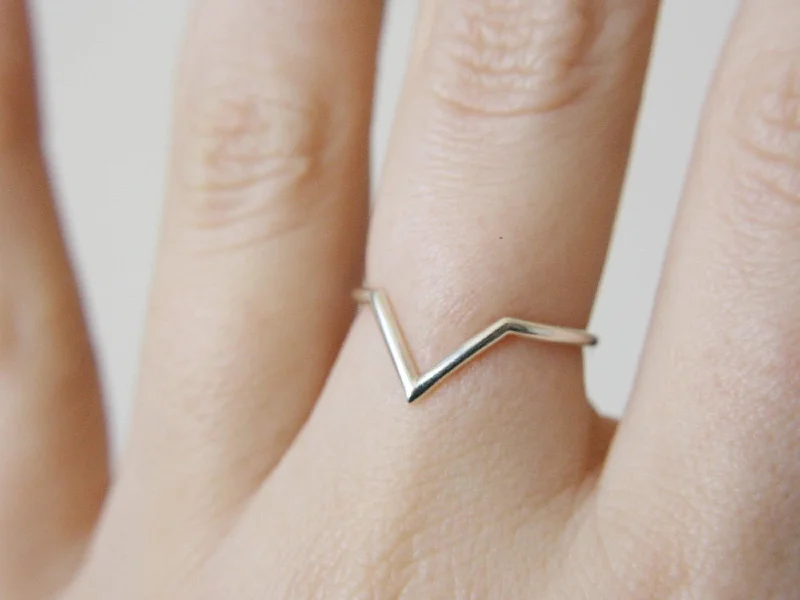 Your Perfect Accessory Now At The Best Price Chevron Ring, Chevron Wedding Band
