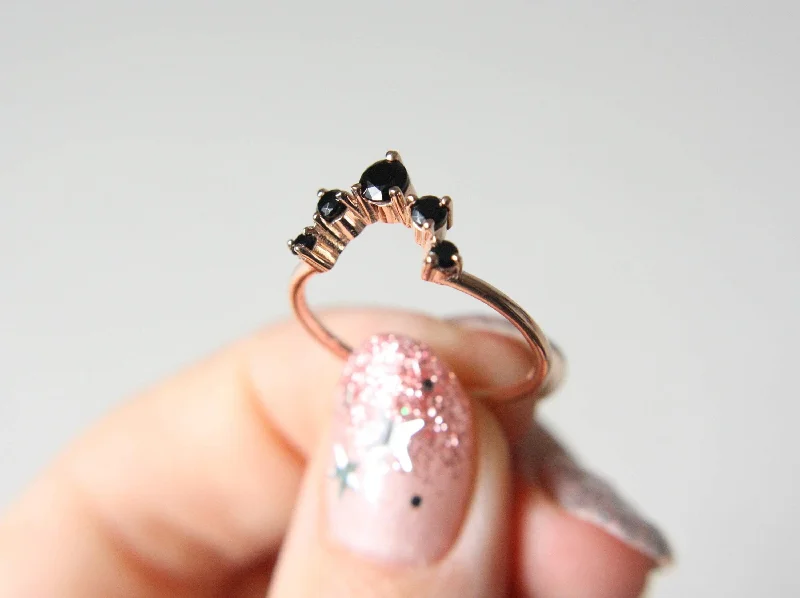 Make Your Outfit Shine With Discounted Jewelry Black Spinel Curved Wedding Band
