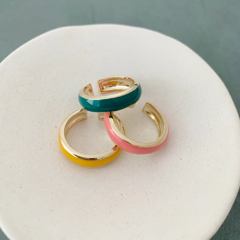 Timeless Elegance Now At Special Discounts Daphne Bold Enamel Ring