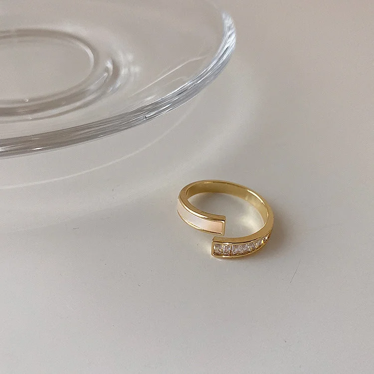 Delicate Crystal Jewelry For Sophisticated Charm just-lil-things-artificial-gold-rings-jltr0242