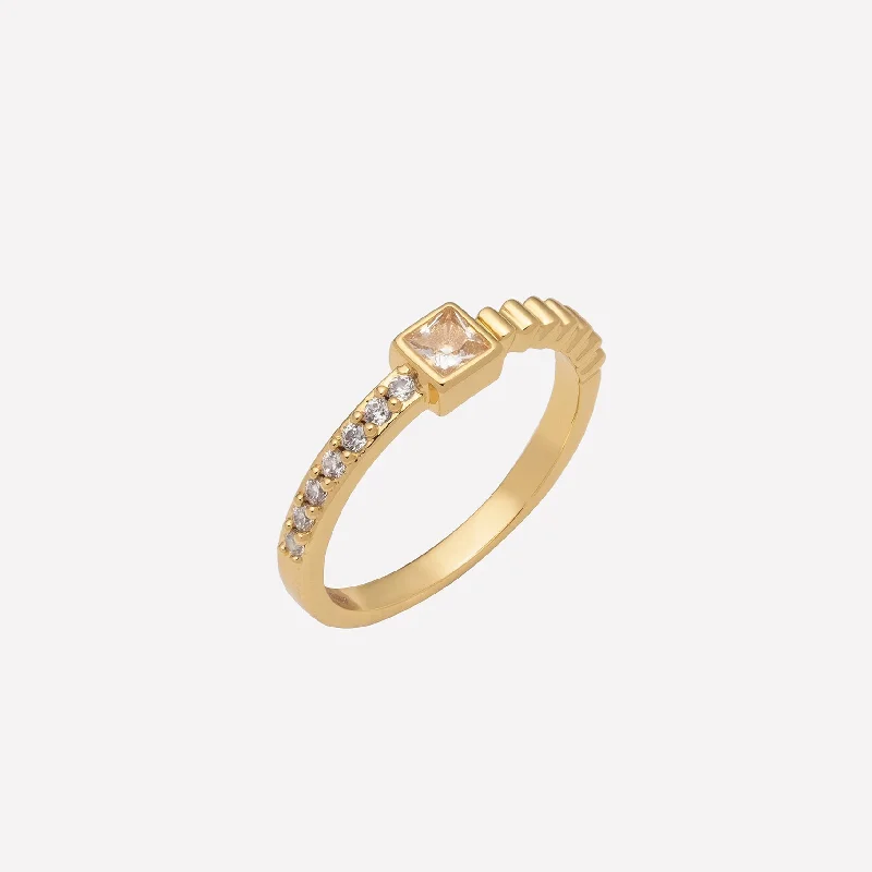 Elevate Your Outfit With Discounted Statement Jewelry Maud Ridge Gold Ring