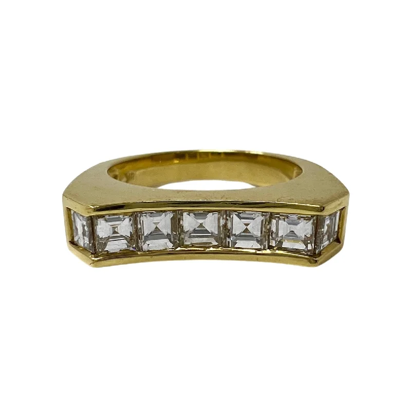 Dainty Floral Jewelry For Feminine Elegance Prestige 18K Gold Ring with Diamonds
