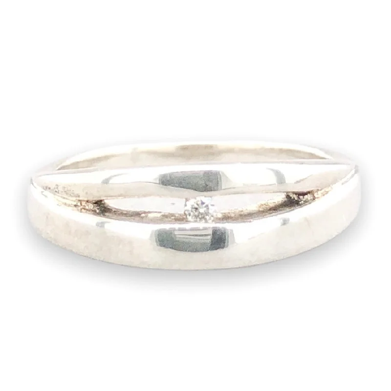 Exclusive Jewelry Bundles At Discounted Rates SS Diamond Nestling Ring