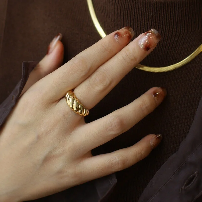Handcrafted Jewelry Sale – Unique Designs At Low Prices Trendy Croissant Dome Gold Rings JLTR0402