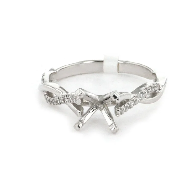 Elegant Jewelry Pieces At Unbelievable Prices 0.11 ctw Diamond Solitaire Engagement Ring