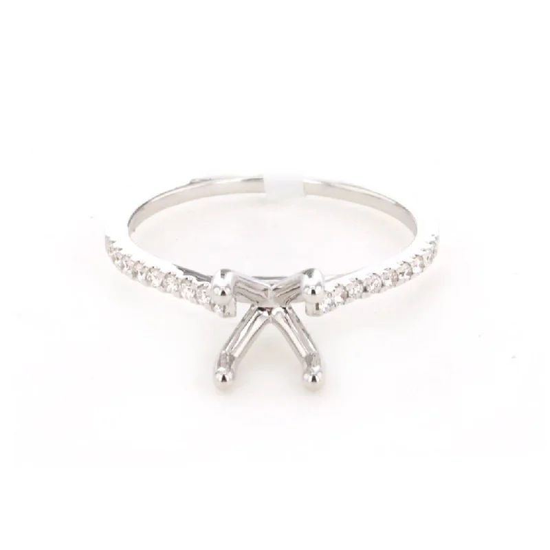 Timeless Elegance, Temporary Discounts – Act Fast 0.12 ctw Diamond Solitaire Engagement Ring