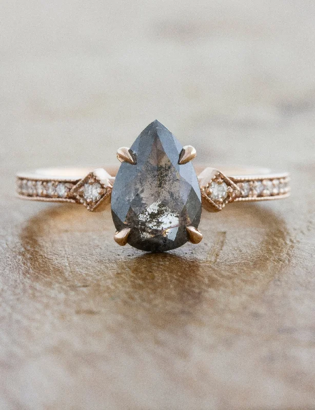 Grab Your Favorite Jewelry At The Lowest Prices Charleen - Salt & Pepper Pear 1.03ct