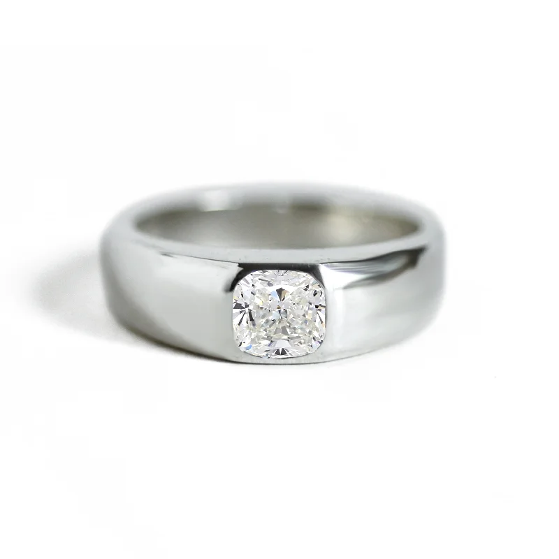 Bestselling Jewelry Now On Sale – Elevate Your Look Cushion Diamond Signet Ring