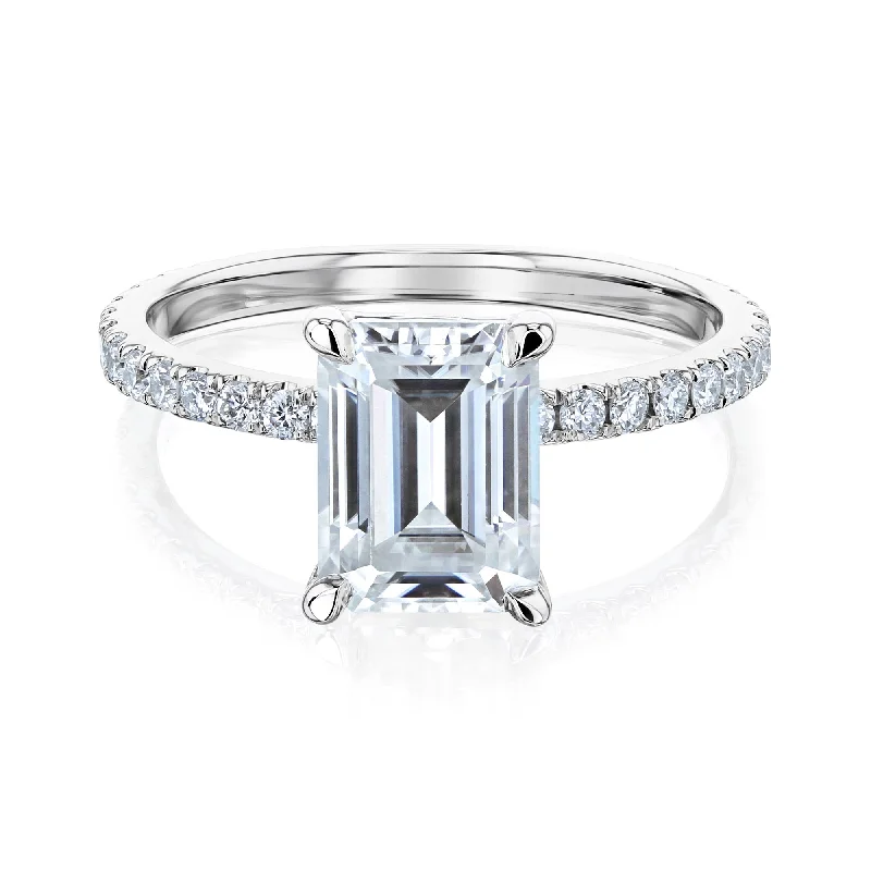 Exclusive Online Discounts On Stylish Jewelry Emerald Butterfly Basket Ring