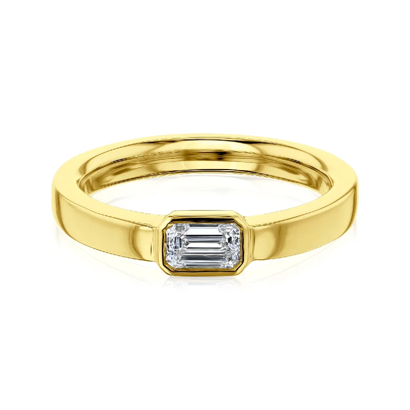 Elegant Designs, Unbeatable Discounts – Shop Jewelry Now Solitaire Elise Ring