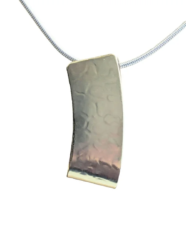 Dainty And Elegant Jewelry Now At Reduced Prices Women's Brass Rectangle On Silver Chain Necklace