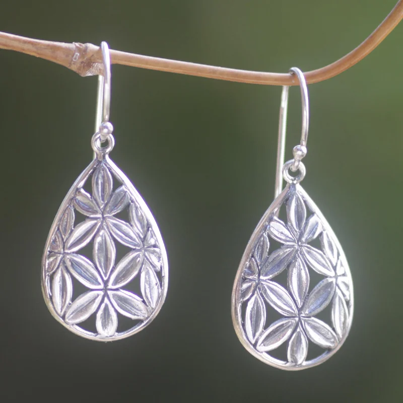 Holiday Jewelry Sale – Perfect Gifts At The Best Prices Bamboo Canopy Hand Made Sterling Silver Dangle Earrings Leaf Indonesia Holiday Jewelry Sale – Perfect Gifts At The Best Prices Bamboo Canopy Hand Made Sterling Silver Dangle Earrings Leaf Indonesia