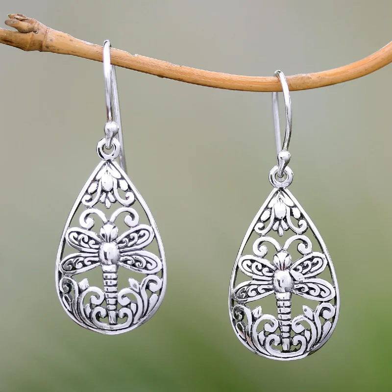 High-Quality Jewelry At A Fraction Of The Cost Lone Dragonfly Sterling Silver Dragonfly Dangle Earrings from Bali High-Quality Jewelry At A Fraction Of The Cost Lone Dragonfly Sterling Silver Dragonfly Dangle Earrings from Bali