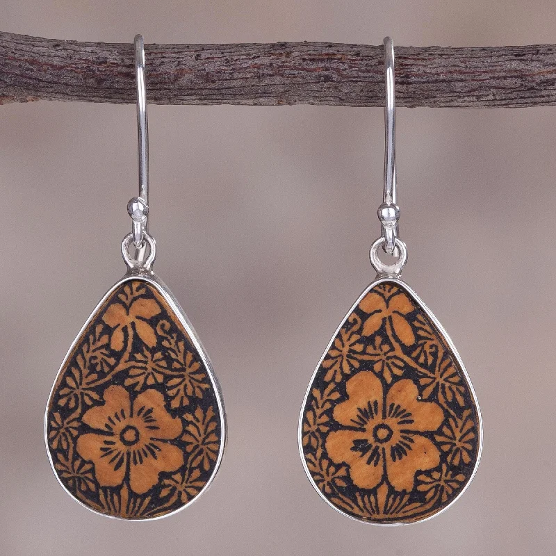 Limited-Stock Jewelry Sale – Shop Before It's Gone Margarita Garden Floral Sterling Silver and Pumpkin Shell Earrings from Peru Limited-Stock Jewelry Sale – Shop Before It's Gone Margarita Garden Floral Sterling Silver and Pumpkin Shell Earrings from Peru