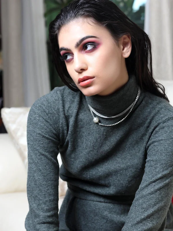 Elevate Your Jewelry Collection With Limited-Time Savings Odette Women Off-White Metal Necklace