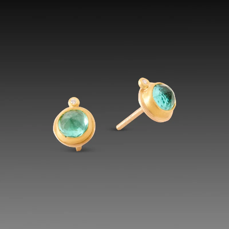 Elegant Rose Gold Jewelry For A Stylish Touch Round Emerald Stud Earrings