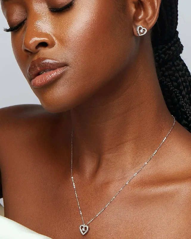 Trendy Minimalist Jewelry For Everyday Wear Eternal Natural Diamond Heart Pendant Necklace & Stud Earrings Set
