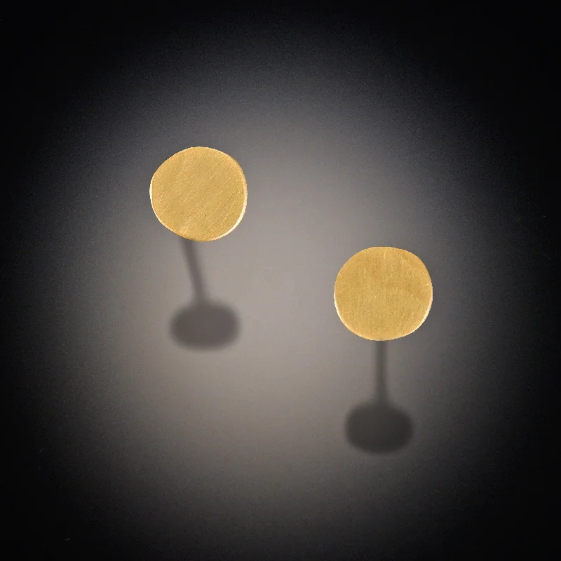 Affordable Glamour – Premium Jewelry At Special Prices Gold Disk Stud Earrings