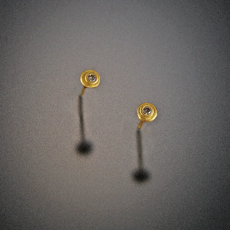 Best-Selling Jewelry Now Available At Special Deals Gold Dot Stud Earrings with Diamonds