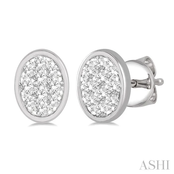 OVAL SHAPE LOVEBRIGHT ESSENTIAL DIAMOND STUD EARRINGS