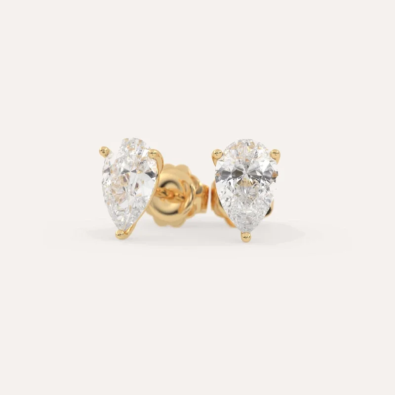 Trendy Minimalist Jewelry For Everyday Wear 4 carat Pear Diamond Stud Earrings
