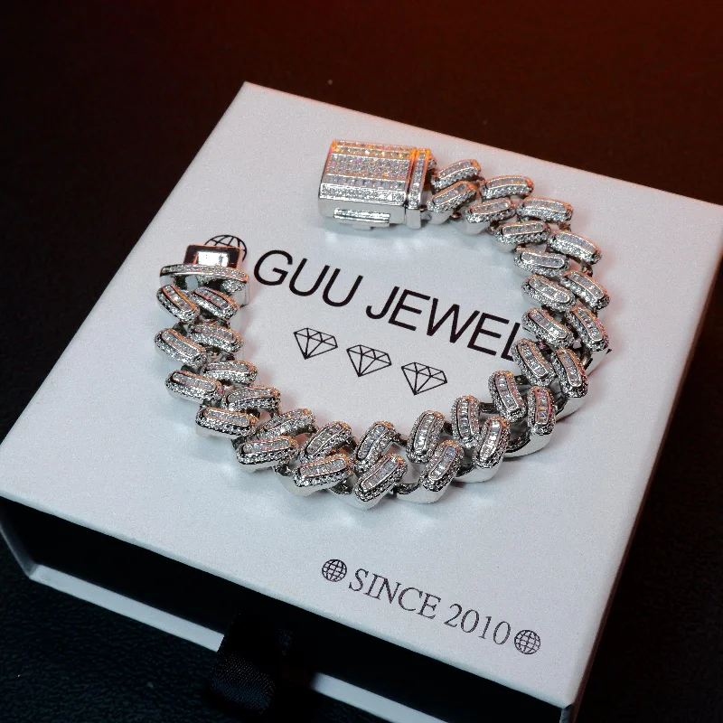 Exclusive Jewelry Sale – Limited-Time Discounts 15MM 18K Gold-Plated Baguette Iced Bracelet Exclusive Jewelry Sale – Limited-Time Discounts 15MM 18K Gold-Plated Baguette Iced Bracelet