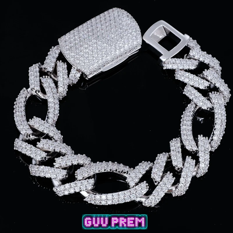 Handcrafted Beauty At Affordable Prices 19mm Iced Figaro Bracelet