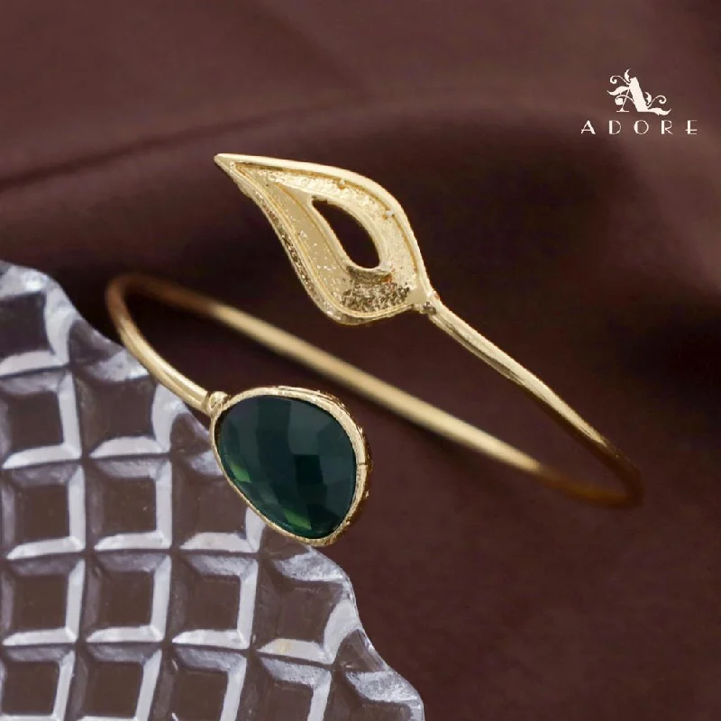 Timeless Jewelry At Special Discount Rates Abriana Glossy Leafy Bangle