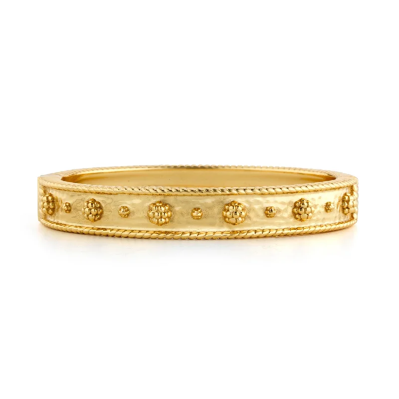 Stunning Jewelry At Even More Stunning Prices Berry Classic Hinged Bangle - Gold