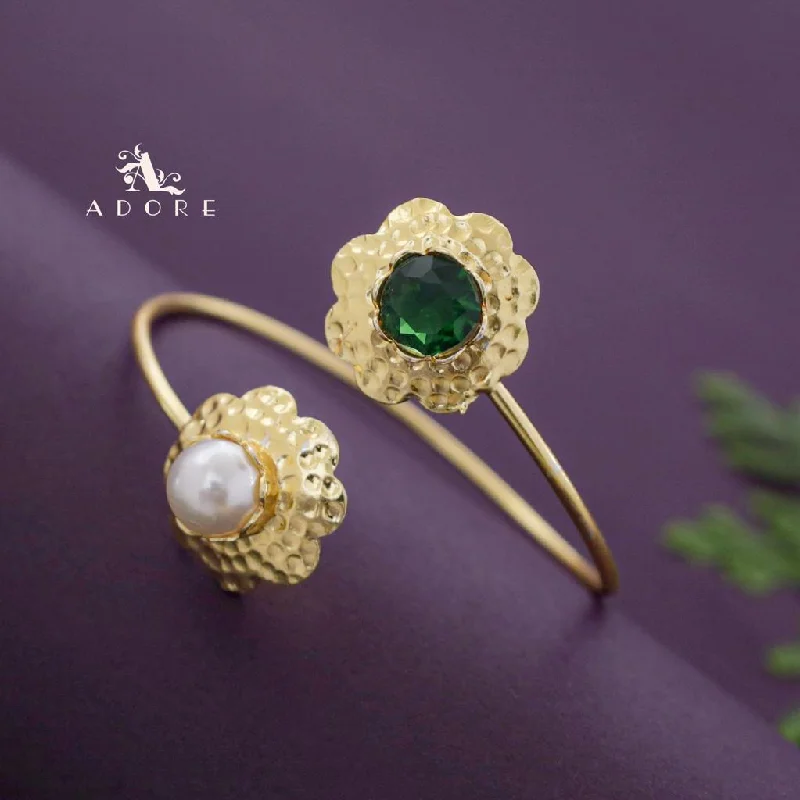 Green + Pearl
