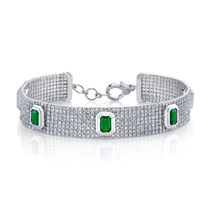 White Gold/Emerald