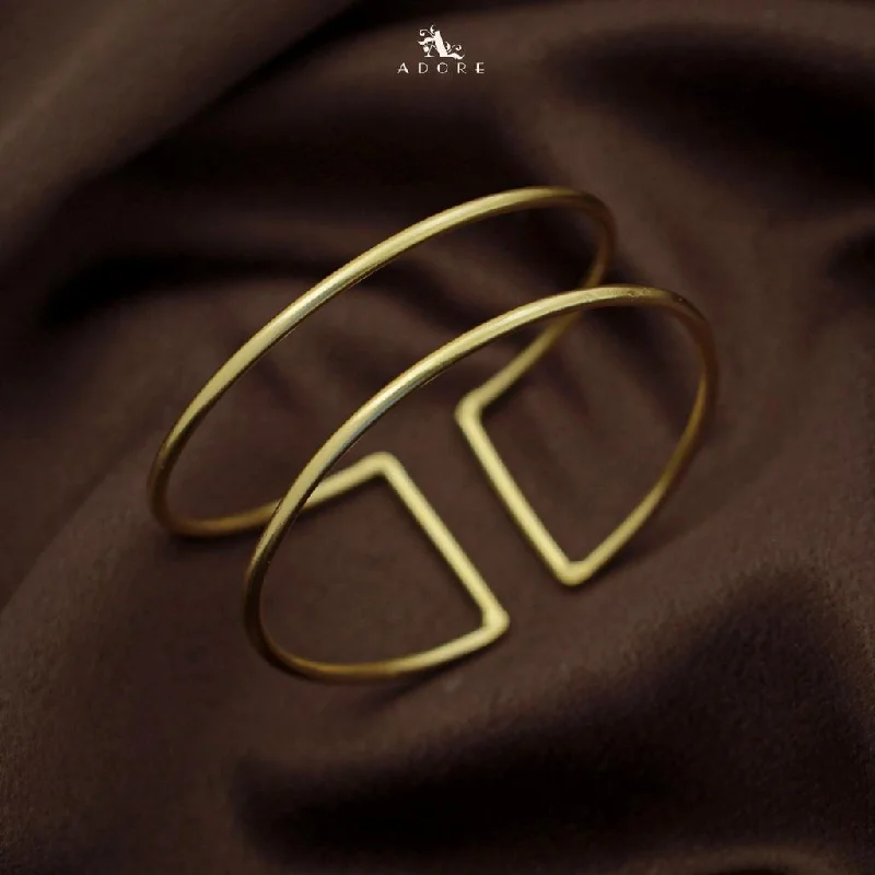 Flash Sale On Exquisite Jewelry – Don't Miss Out Golden Twin Circle Bangle