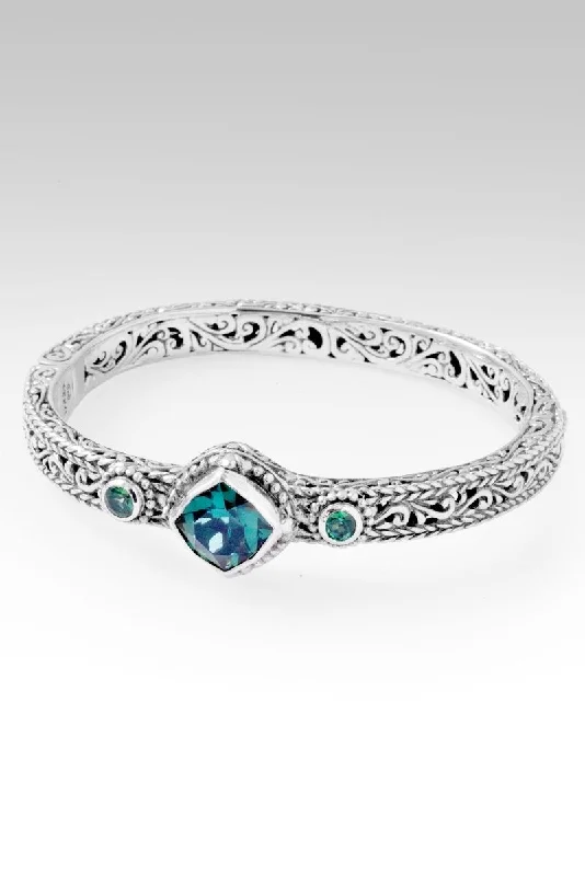 Big Discounts On Elegant Jewelry Collections Graceful Presence Bangle™ in Green Lab Created Quartz