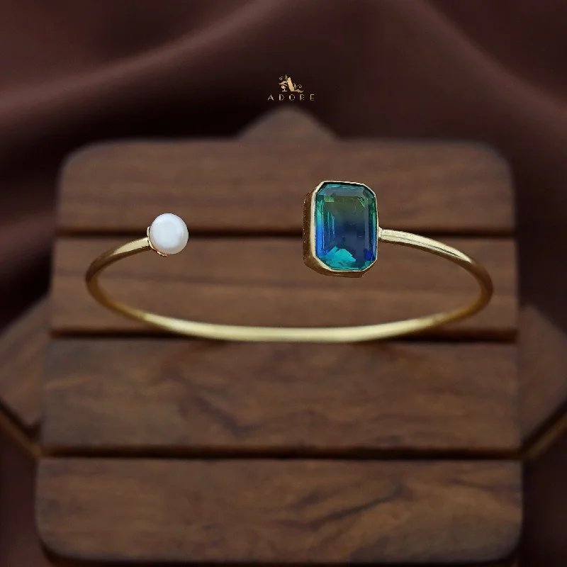 Timeless Jewelry At Special Discount Rates Lexi Square Glossy With Pearl Bracelet