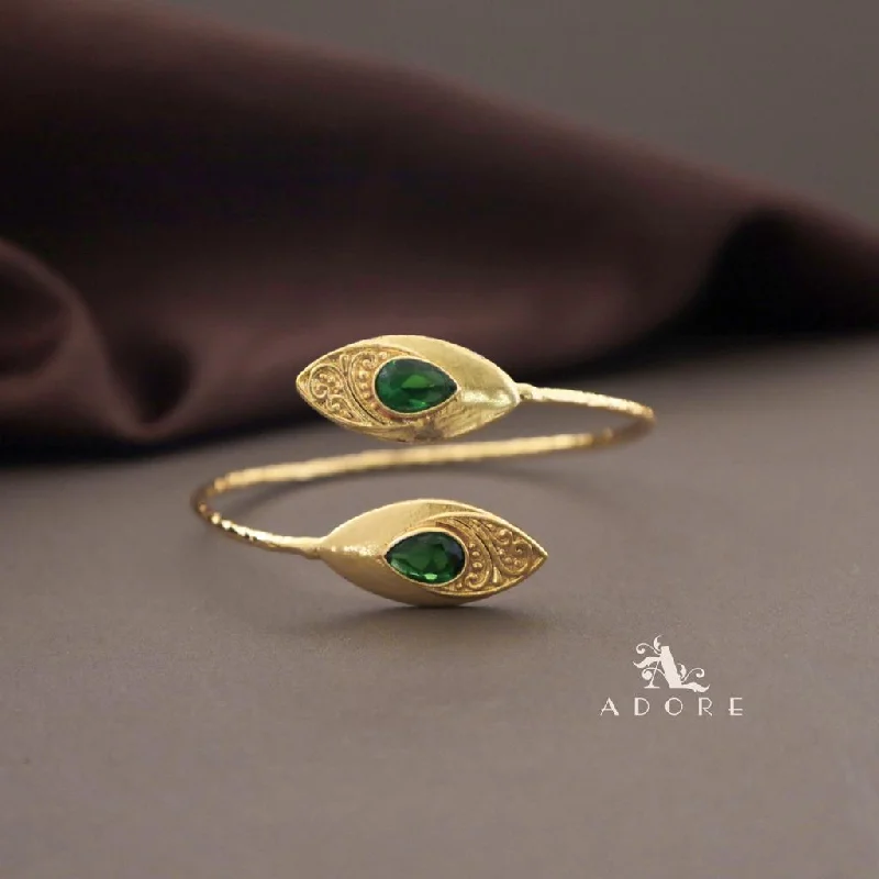 Limited Stock On Premium Jewelry At Low Prices Lincia Golden Ellipse Glossy Bangle
