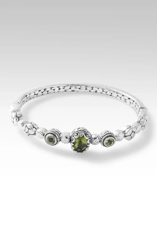 Premium Diamond Jewelry At Once-In-A-Lifetime Discounts Live in Peace Bangle™ in Peridot Premium Diamond Jewelry At Once-In-A-Lifetime Discounts Live in Peace Bangle™ in Peridot