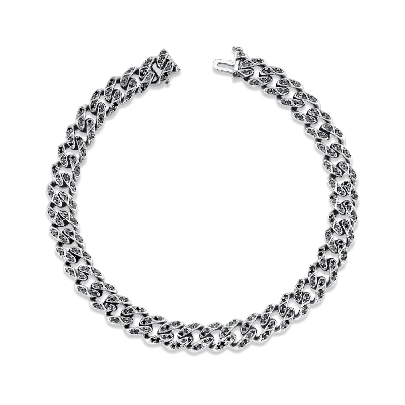 White Gold/Black Diamond