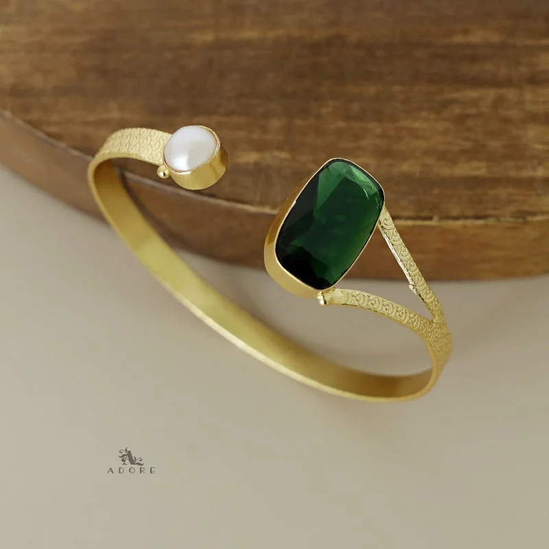 Shop Dazzling Jewelry At The Best Prices Textured Curvy Rectangle Pearl Bangle
