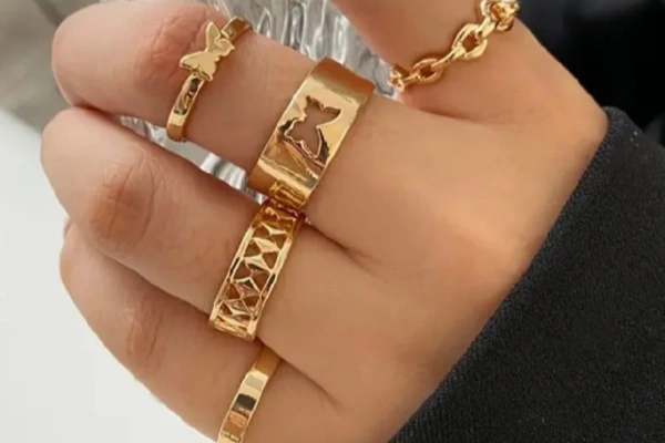Rings -> Shop Now